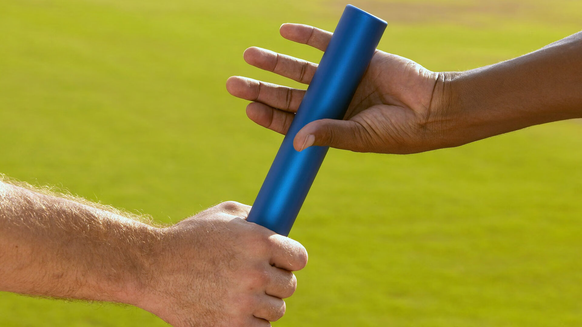 开拓者开启五连客 小杨随队前往,开拓者五个首发走了四个