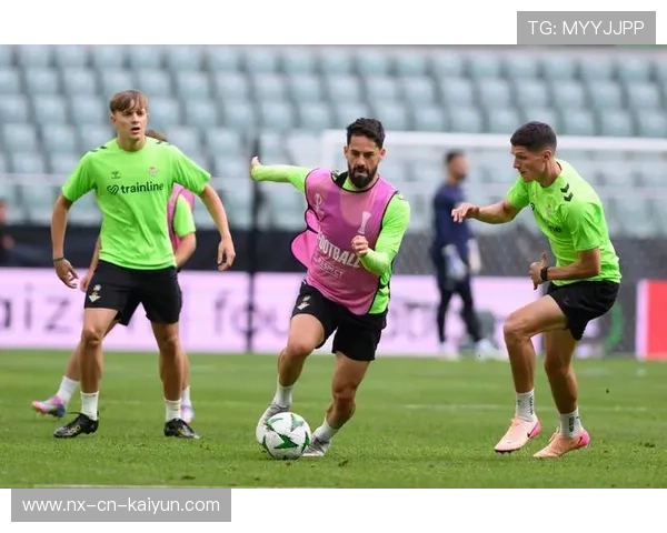 切尔西前场传跑积极，禁区内多次形成包抄：进攻美学在新赛季的展演